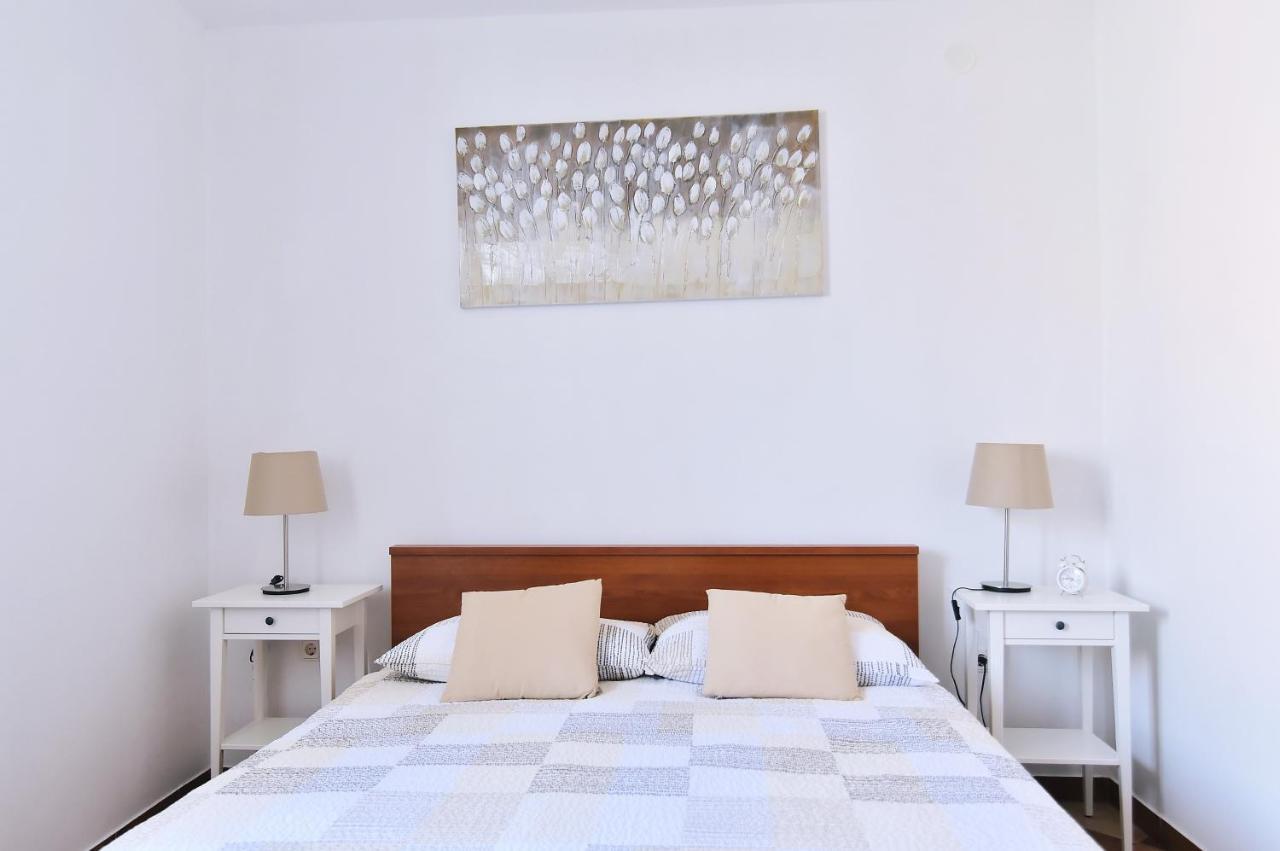Apartments Luni Baška Екстериор снимка